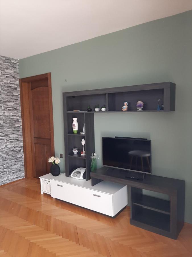 פורץ Apartments Mihael And Melani מראה חיצוני תמונה