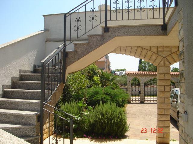 פורץ Apartments Mihael And Melani מראה חיצוני תמונה
